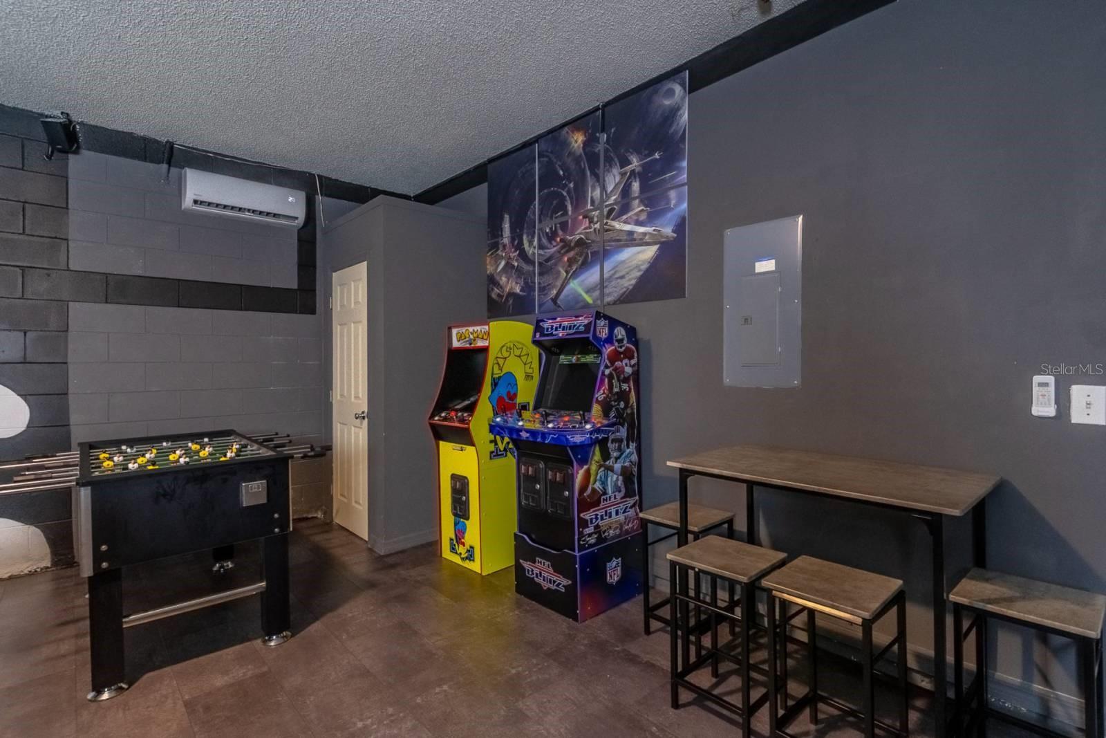 Image 35 of 68 For 8512 Sunrise Key Drive