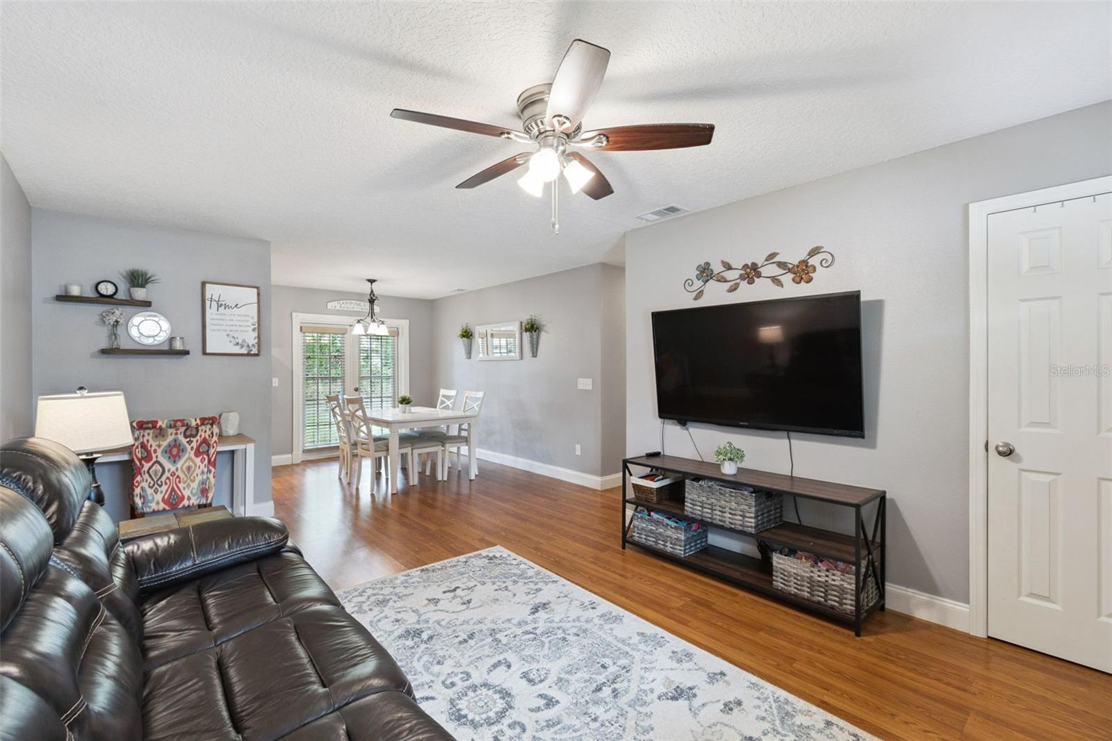 Image 4 of 42 For 2972 Slippery Rock Avenue