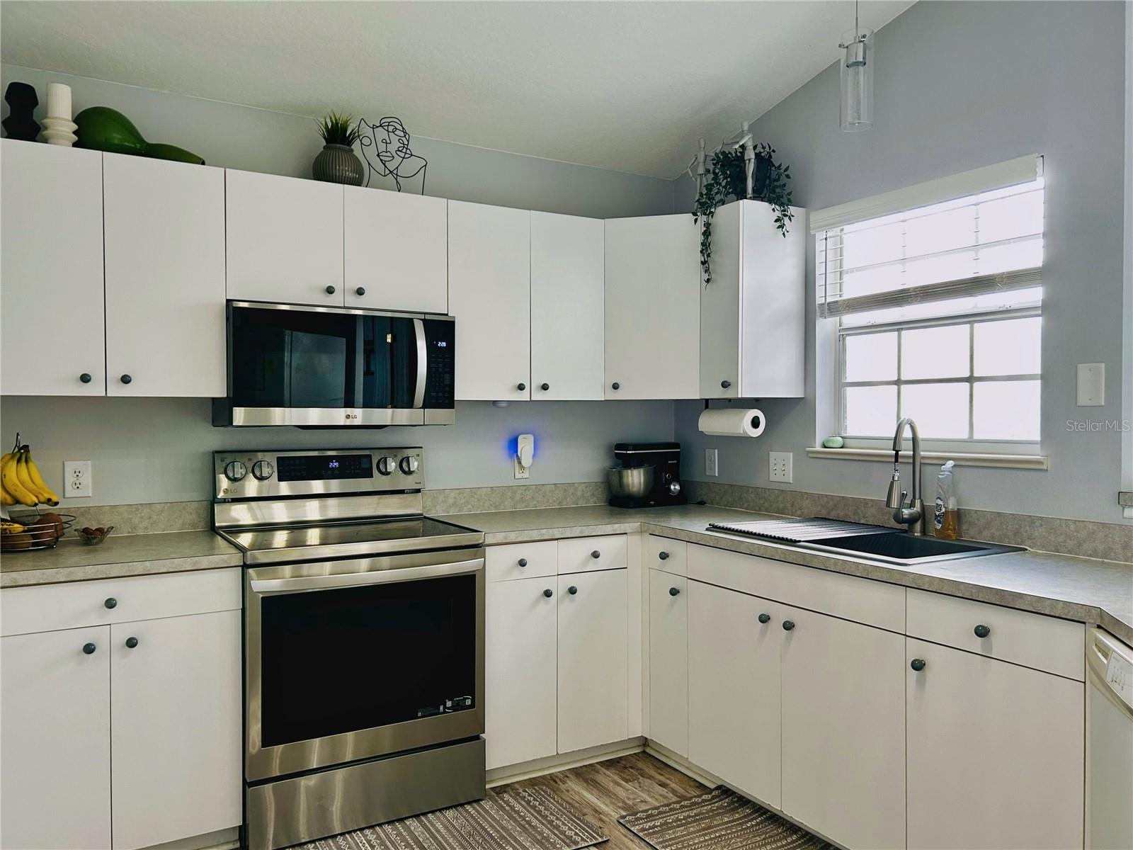 Image 10 of 33 For 347 Cypress Point Drive