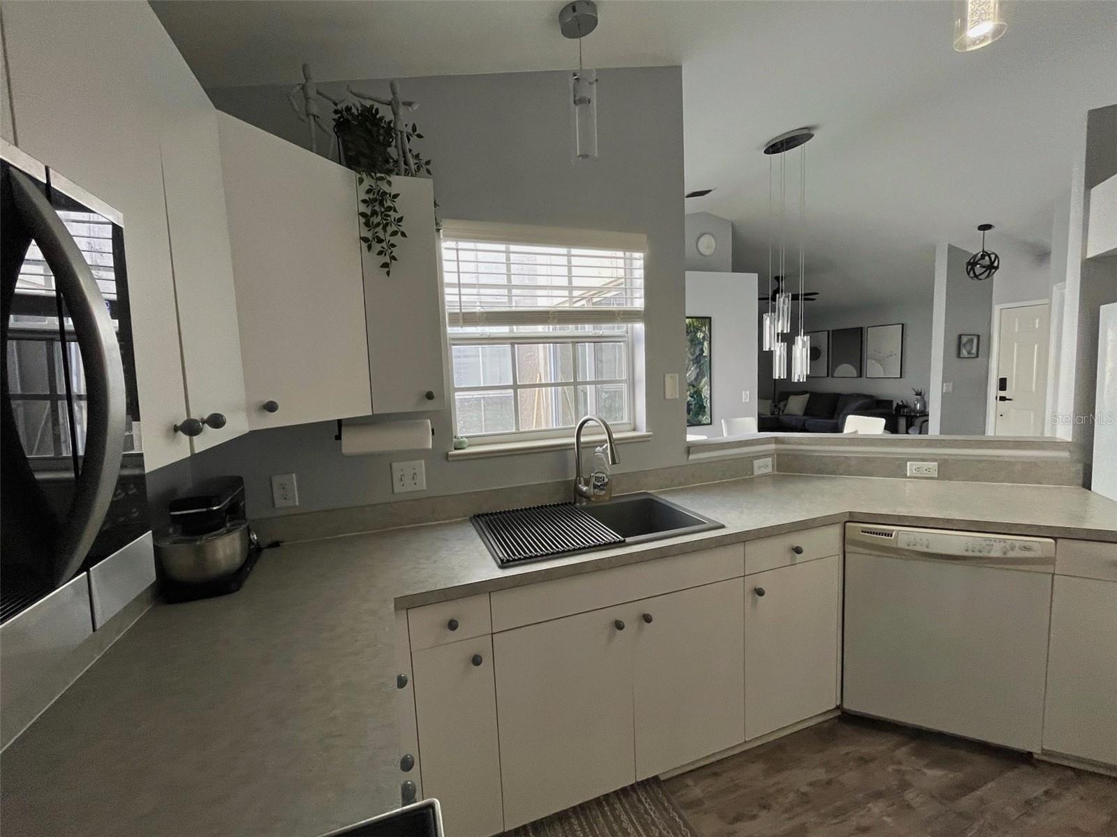 Image 8 of 33 For 347 Cypress Point Drive