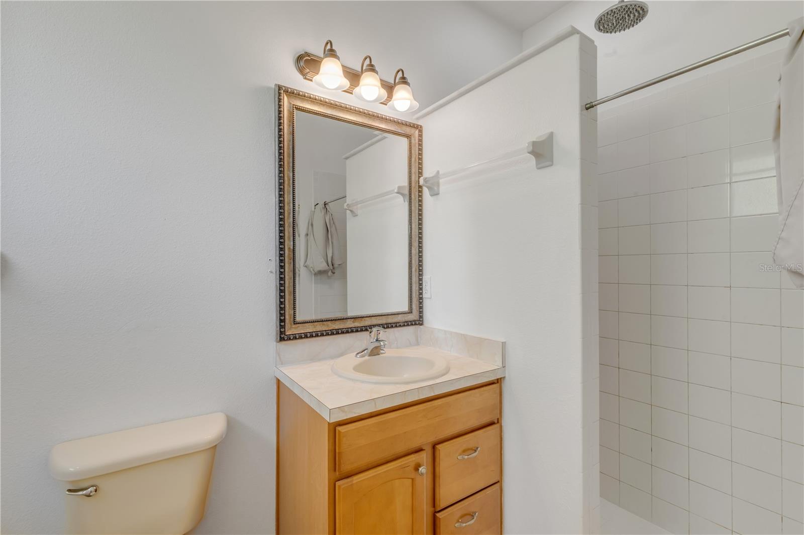 Image 17 of 33 For 3450 Kaiser Avenue