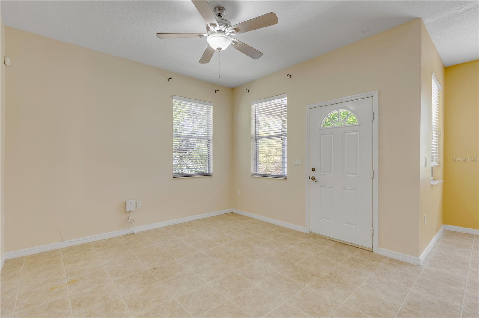 Image 7 of 33 For 3450 Kaiser Avenue