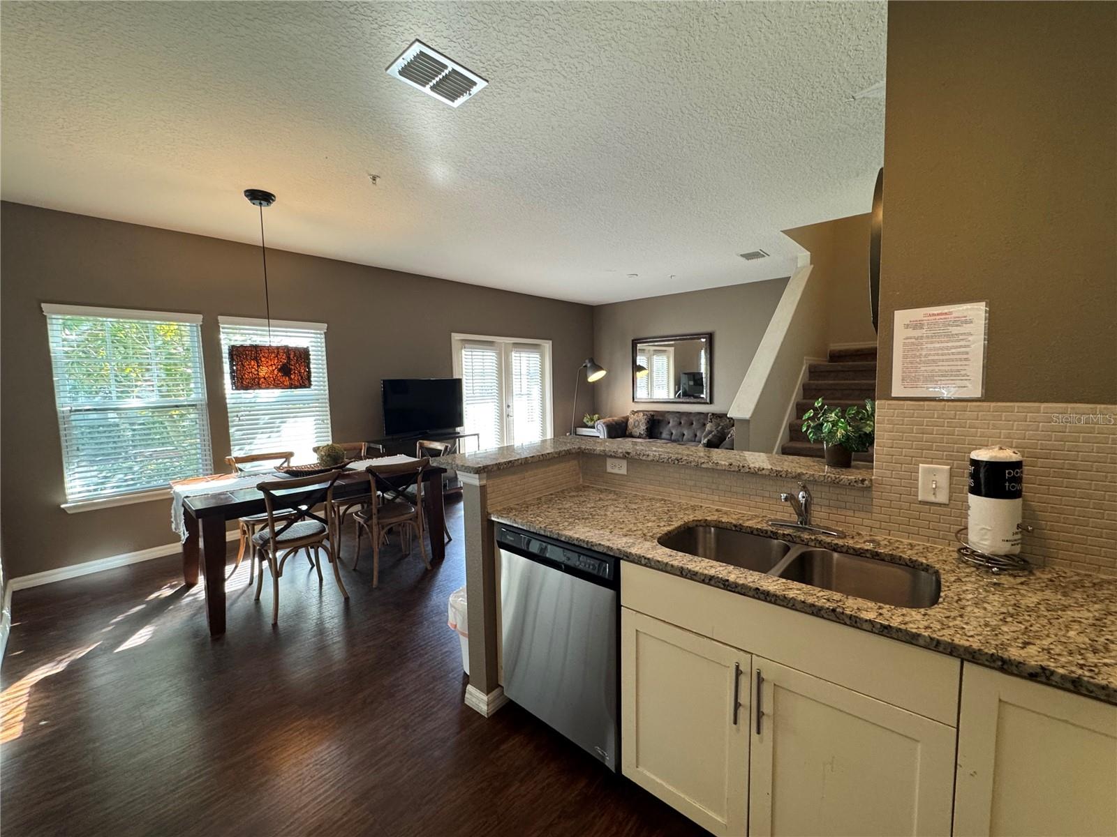 Image 3 of 17 For 3215 Wish Avenue