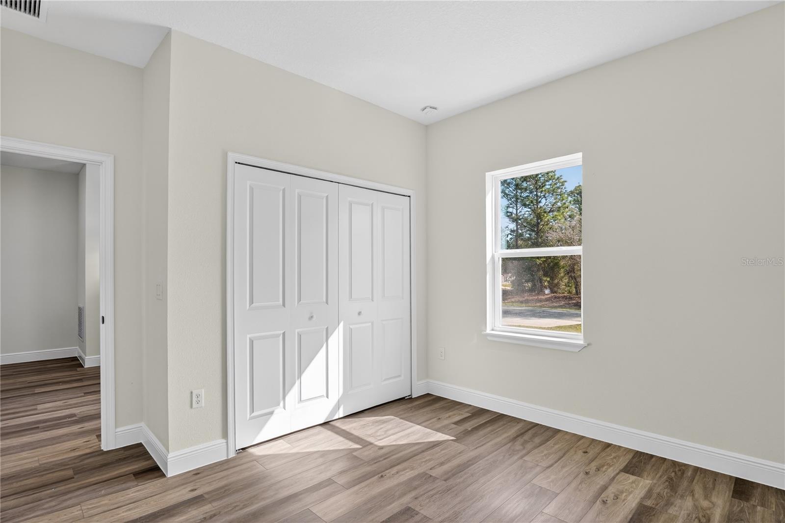 Image 5 of 24 For 1933 Oliver Drive