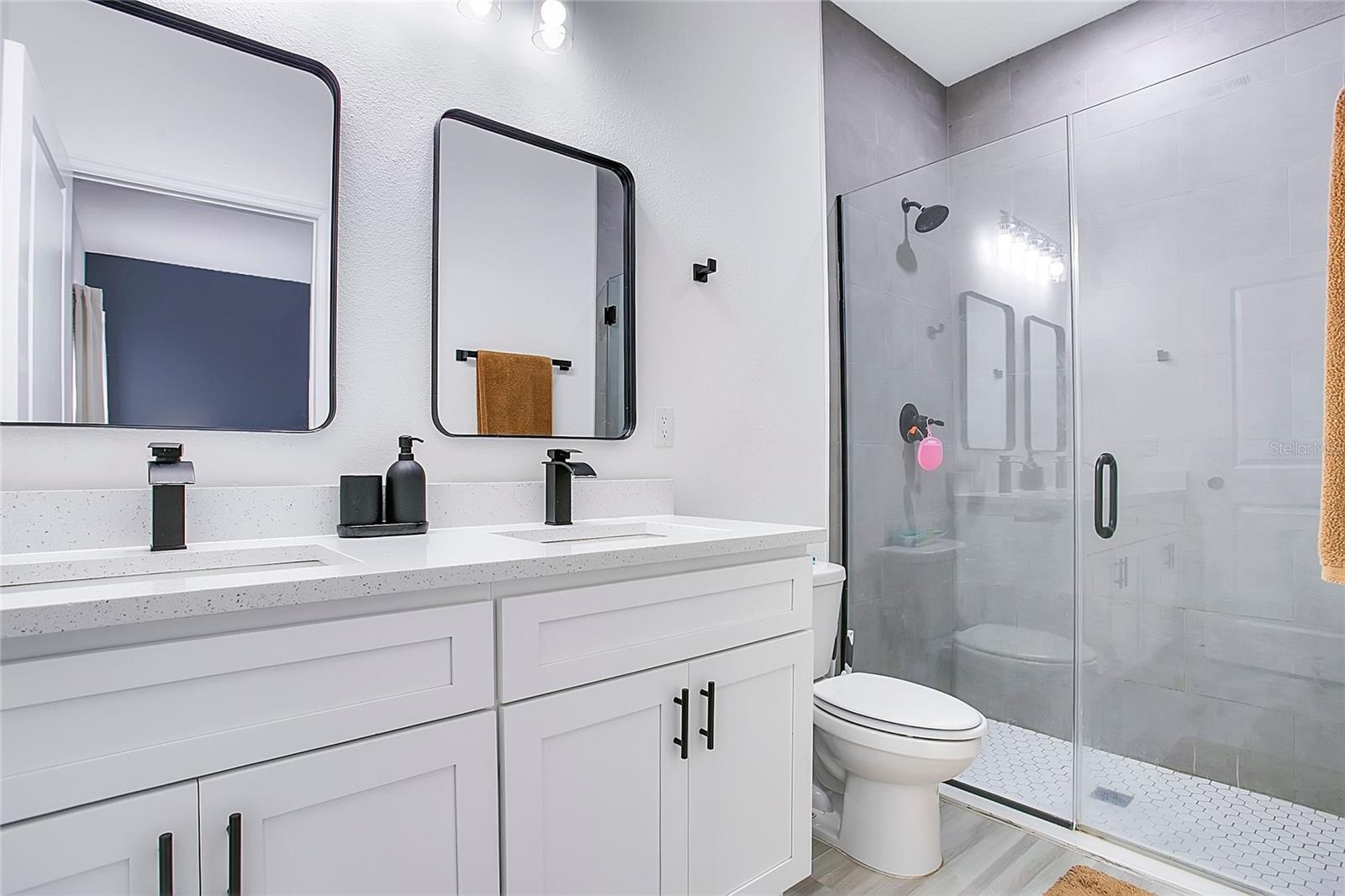 Image 12 of 26 For 16210 59th Avenue Road