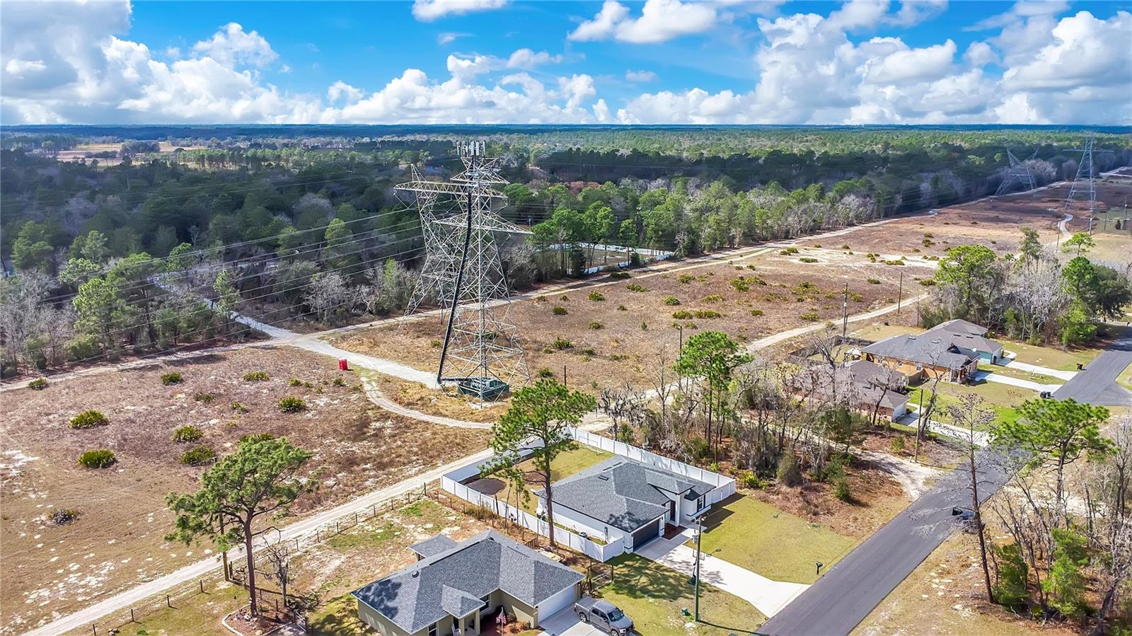 Image 21 of 26 For 16210 59th Avenue Road