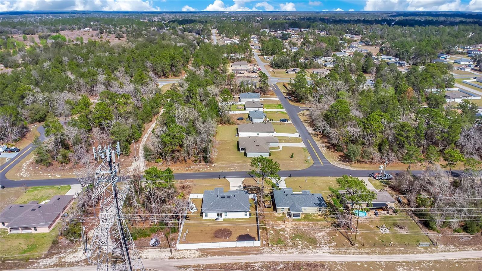 Image 24 of 26 For 16210 59th Avenue Road