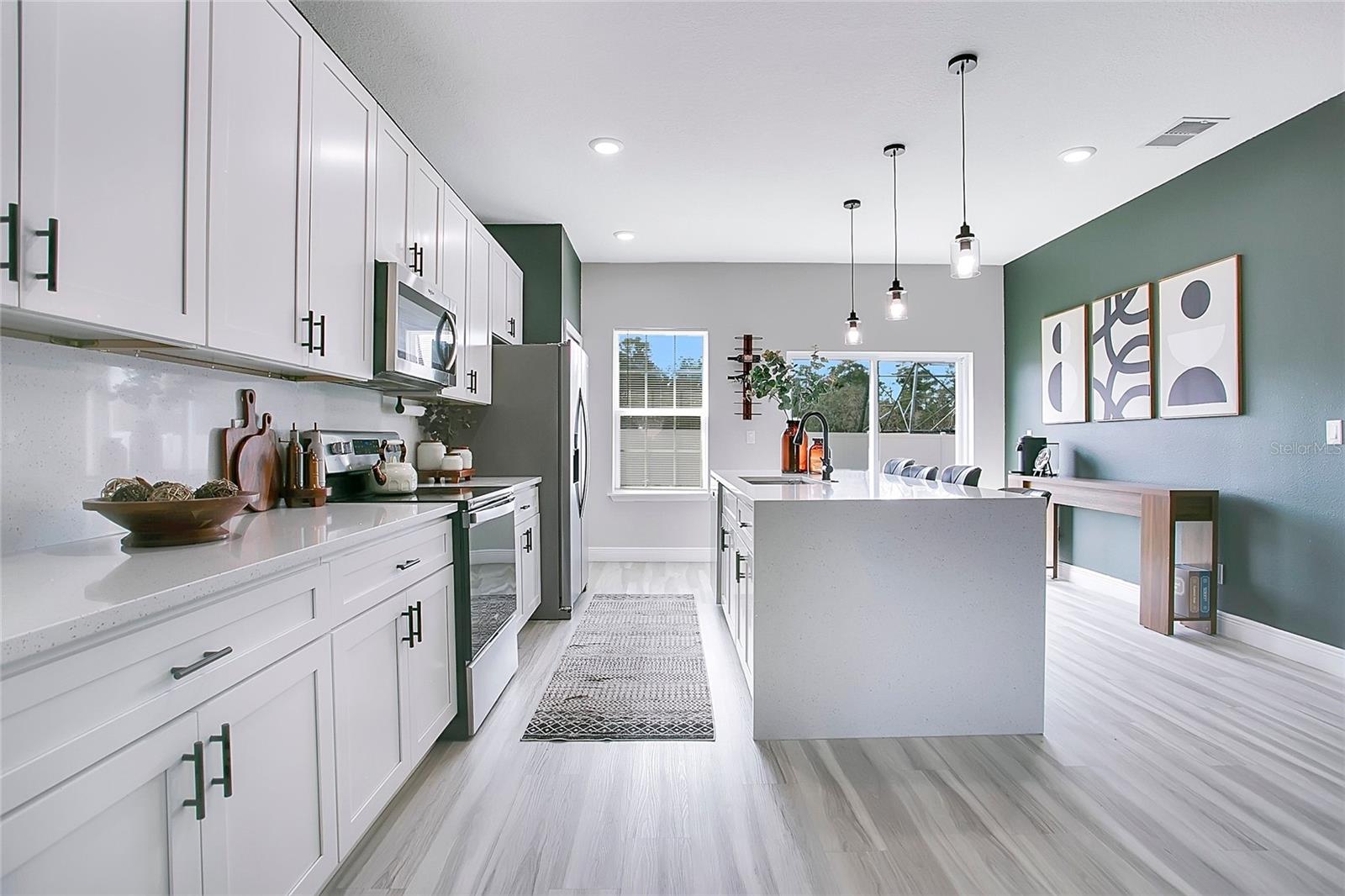 Image 8 of 26 For 16210 59th Avenue Road