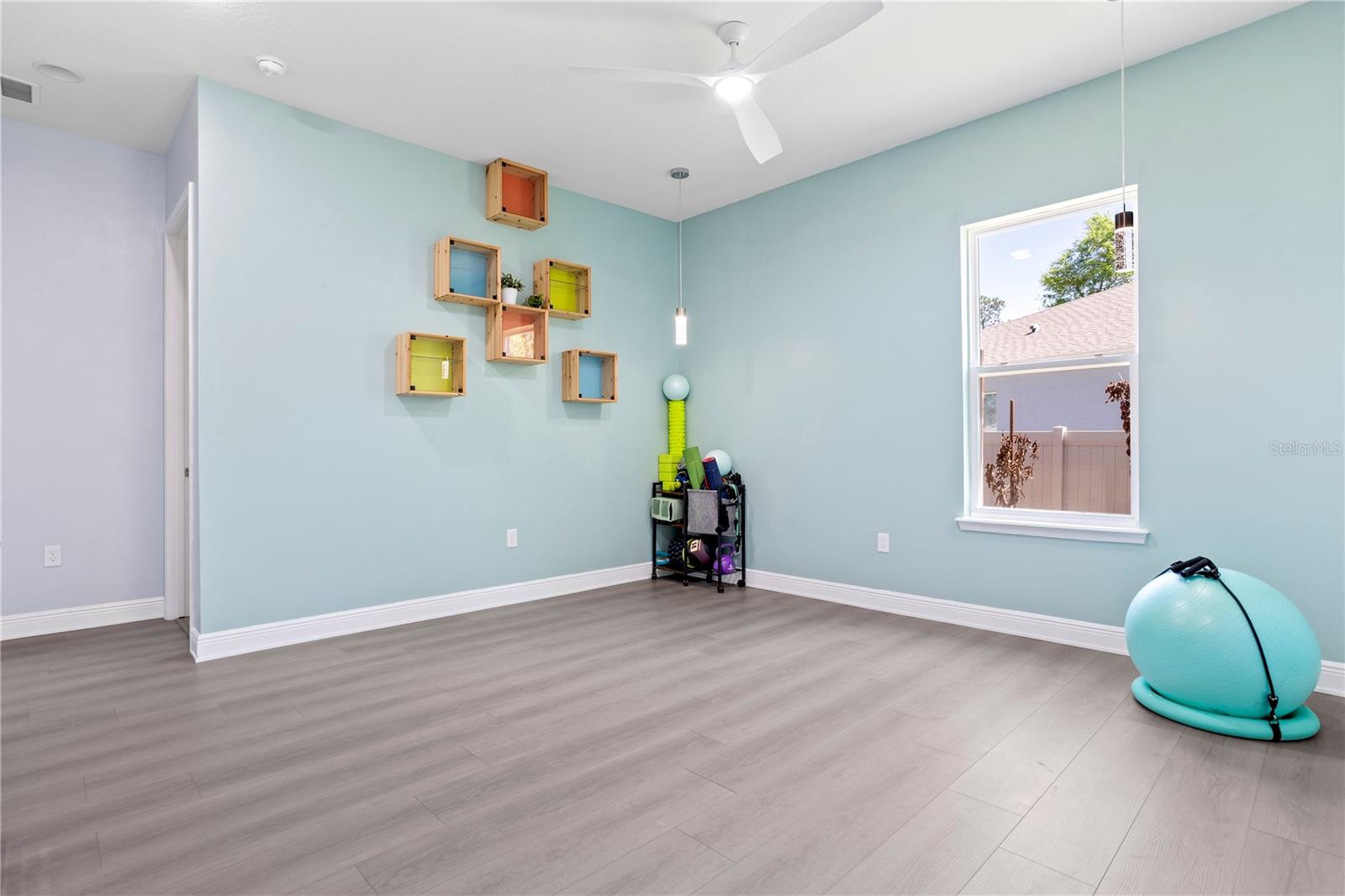 Image 18 of 31 For 493 Nowell Loop