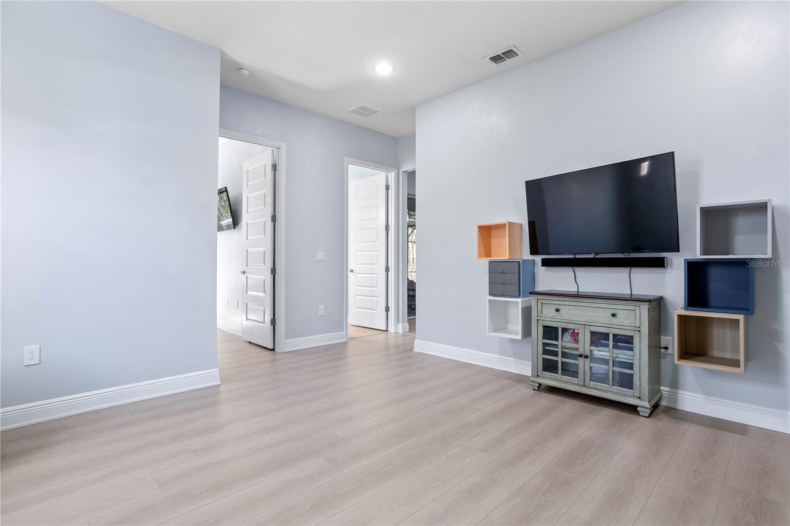 Image 22 of 31 For 493 Nowell Loop