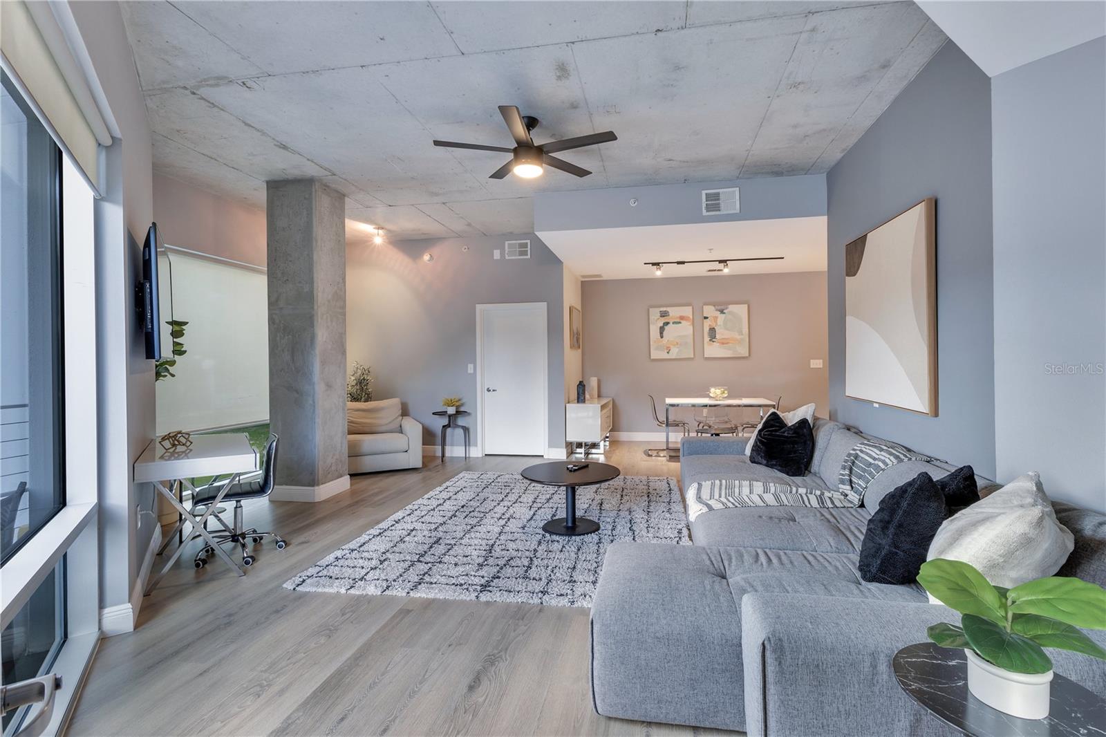 Image 8 of 42 For 525 Jackson Street 308