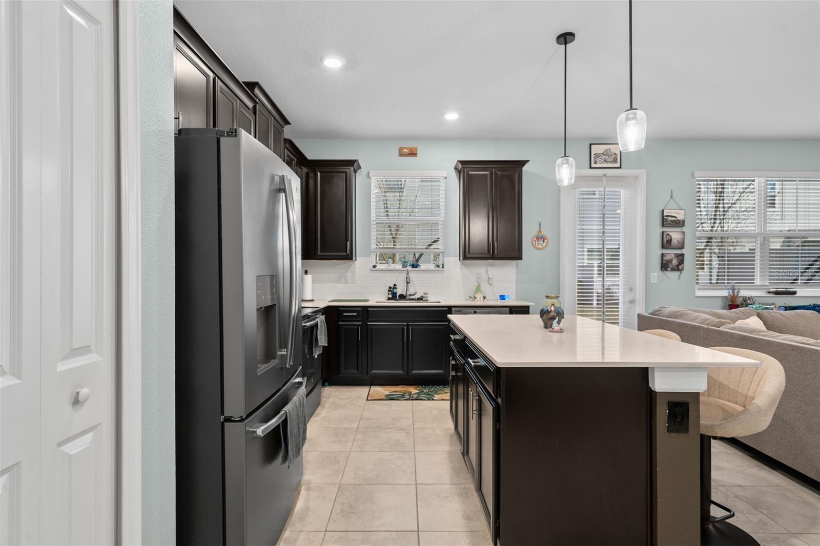 Image 12 of 47 For 2925 Satire Street