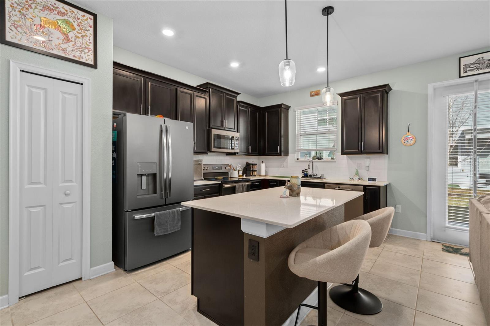 Image 14 of 47 For 2925 Satire Street