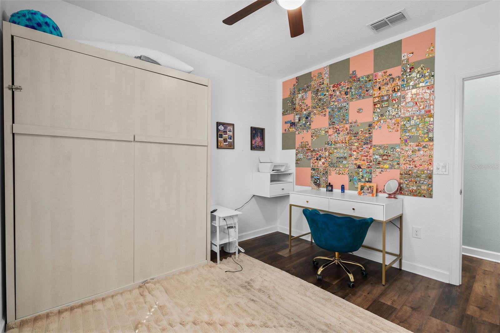 Image 23 of 47 For 2925 Satire Street