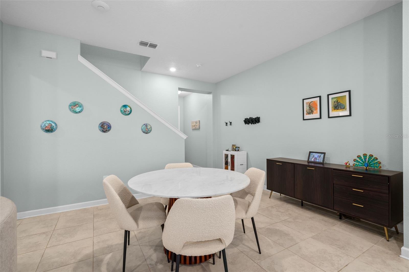 Image 6 of 47 For 2925 Satire Street