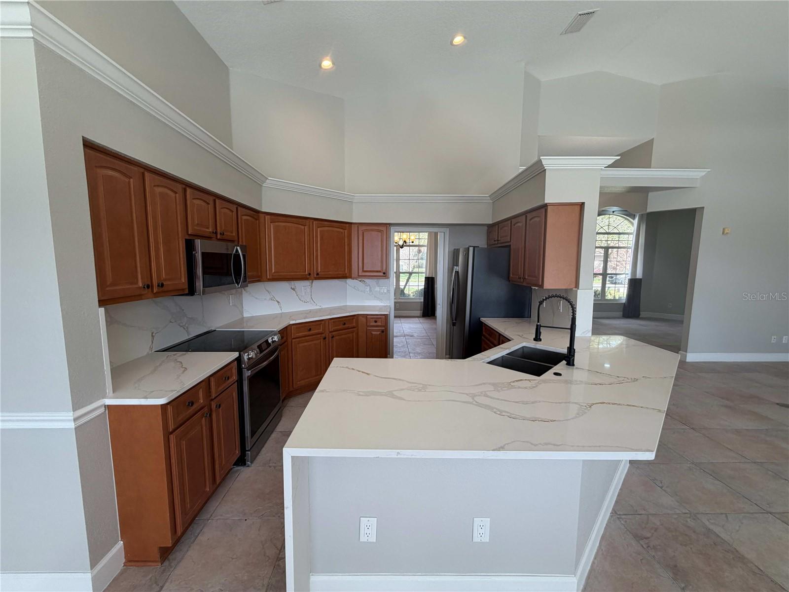 Image 15 of 39 For 5290 Chiswick Circle