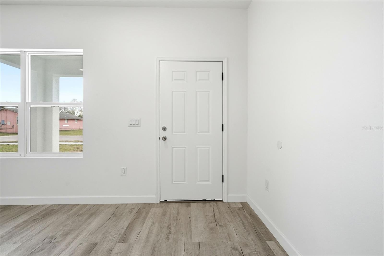 Image 14 of 82 For 304 Pearl Street