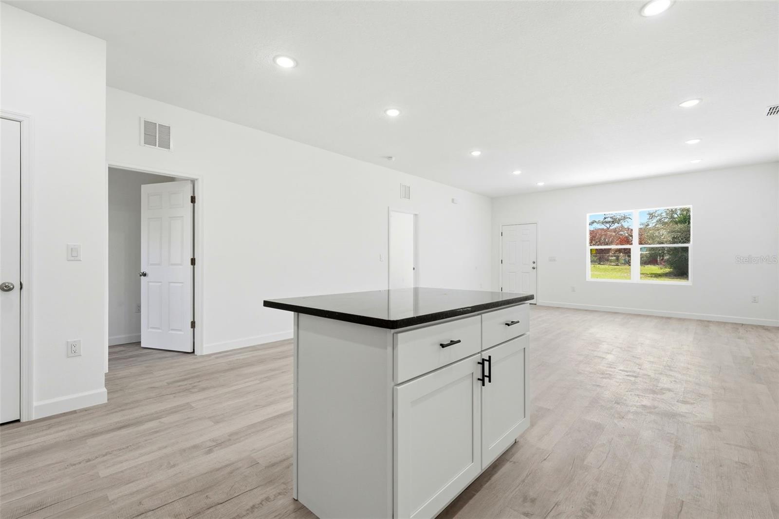 Image 19 of 82 For 304 Pearl Street