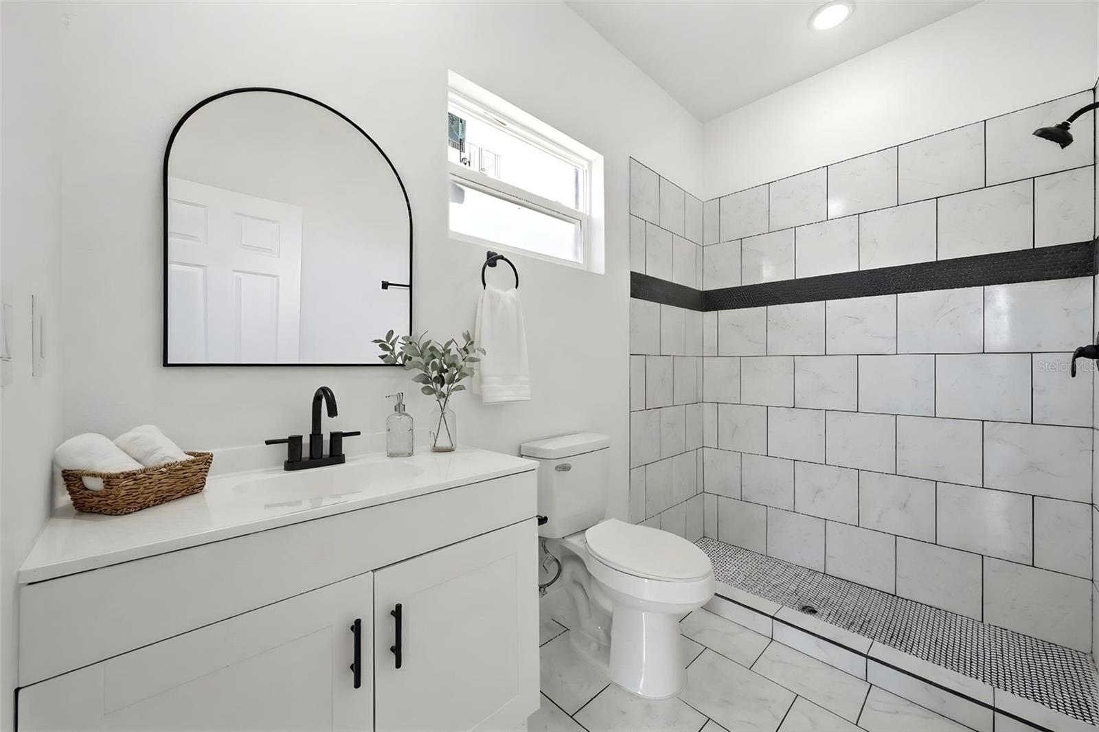 Image 24 of 82 For 304 Pearl Street