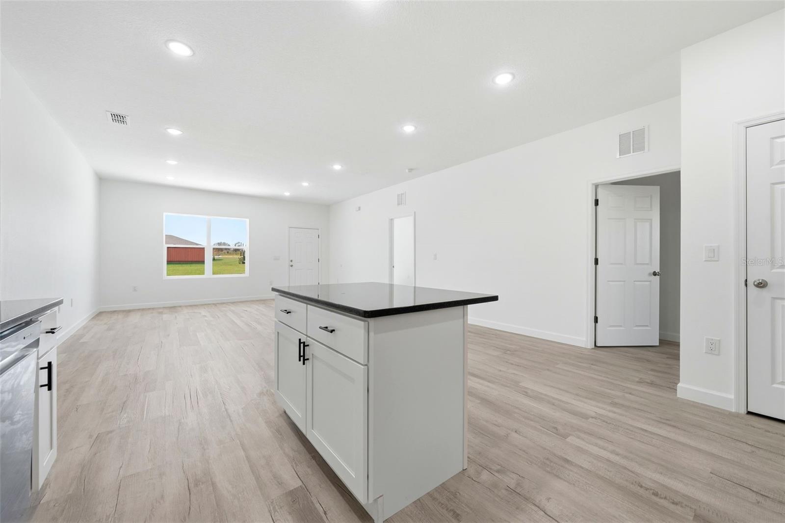 Image 57 of 82 For 304 Pearl Street