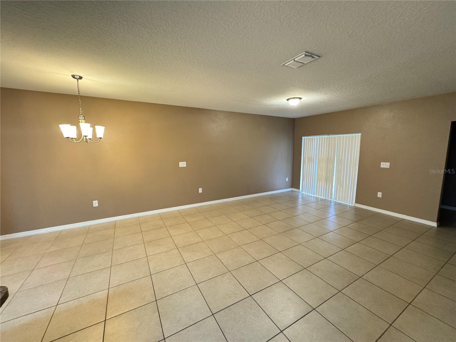 Image 10 of 38 For 1936 Shiloh Brook Street