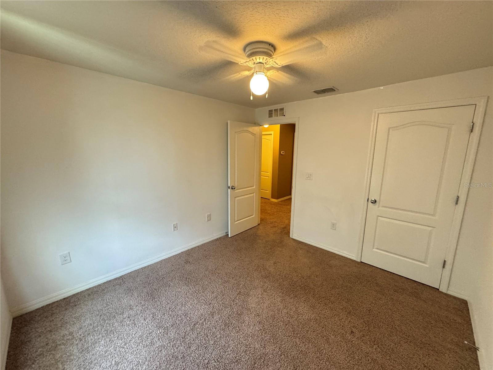 Image 15 of 38 For 1936 Shiloh Brook Street