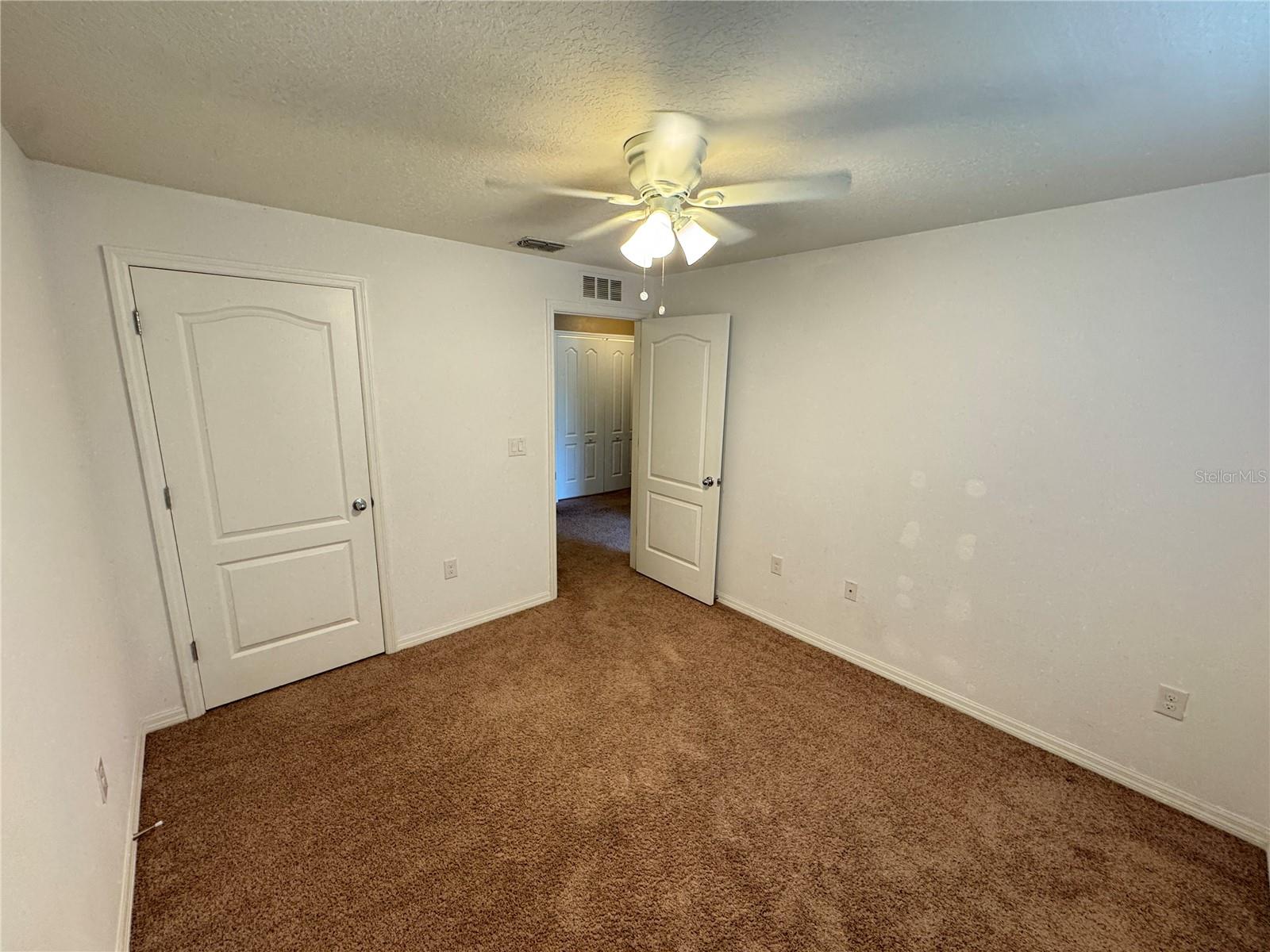 Image 18 of 38 For 1936 Shiloh Brook Street