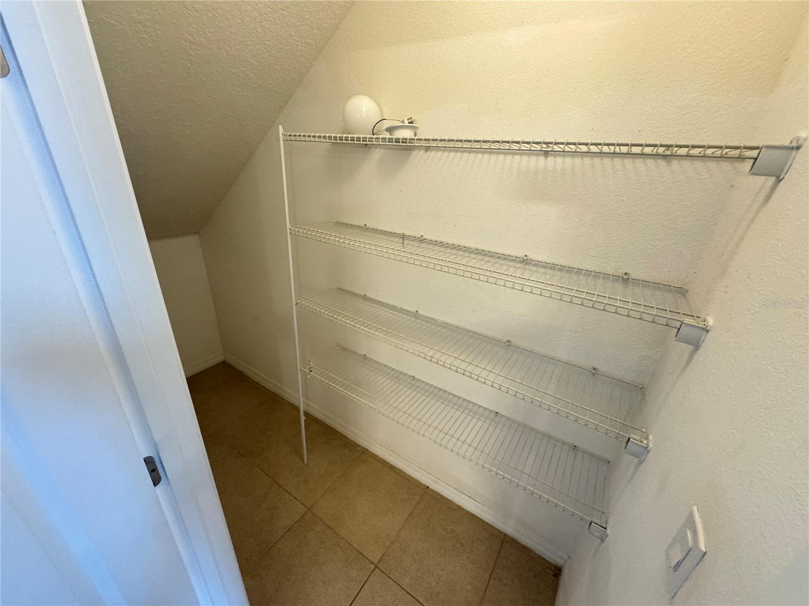 Image 19 of 38 For 1936 Shiloh Brook Street