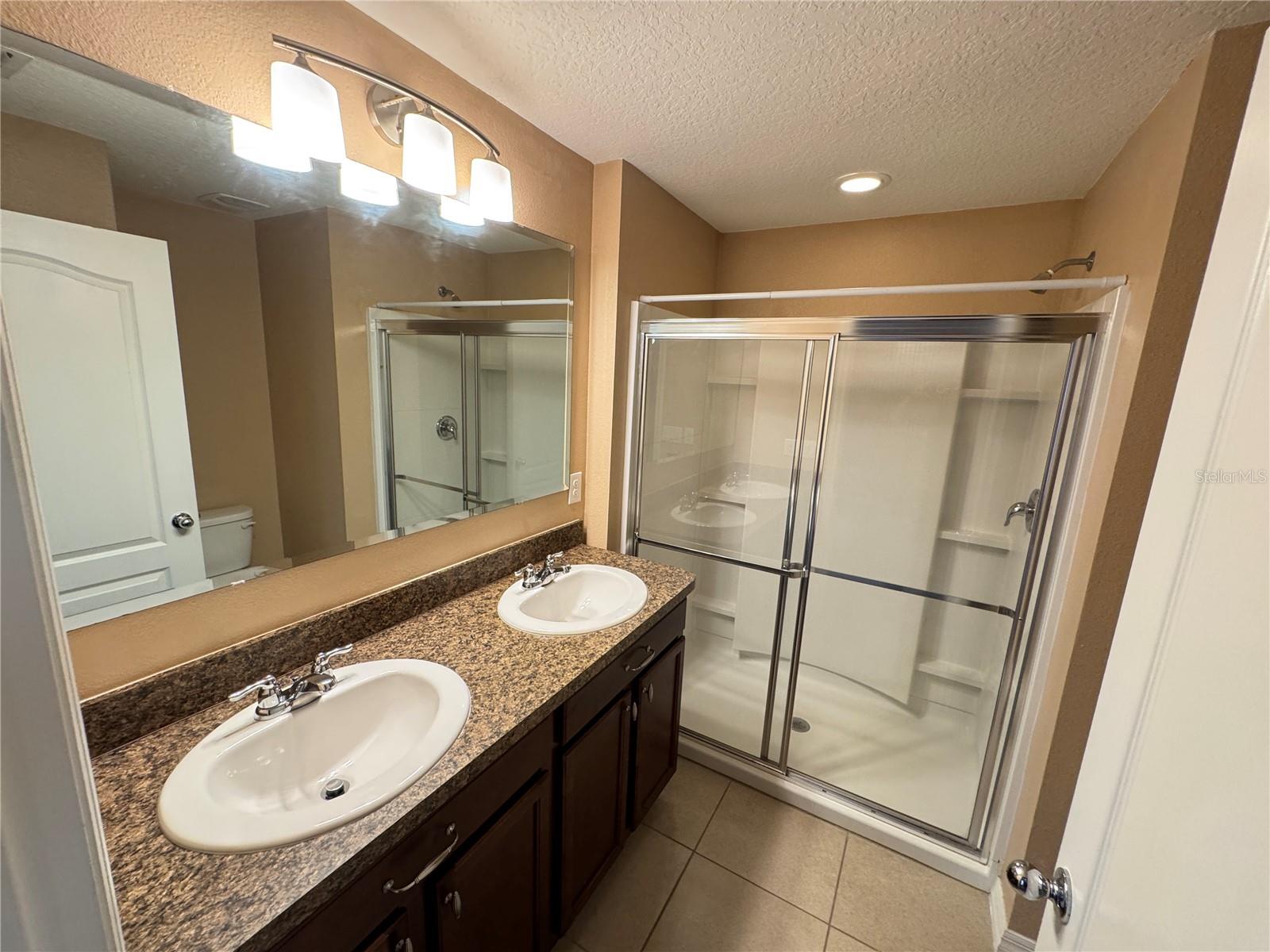 Image 23 of 38 For 1936 Shiloh Brook Street