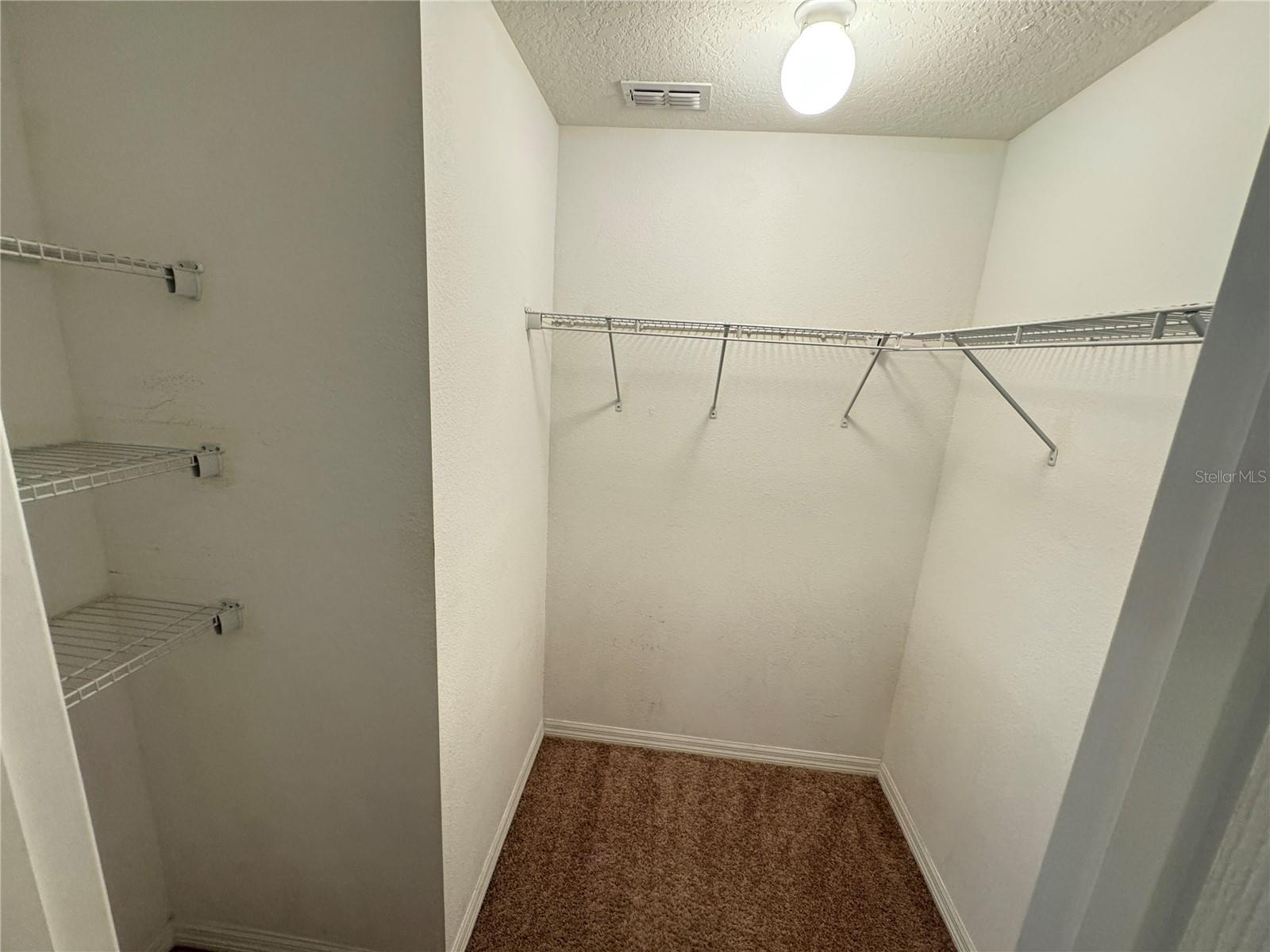 Image 25 of 38 For 1936 Shiloh Brook Street