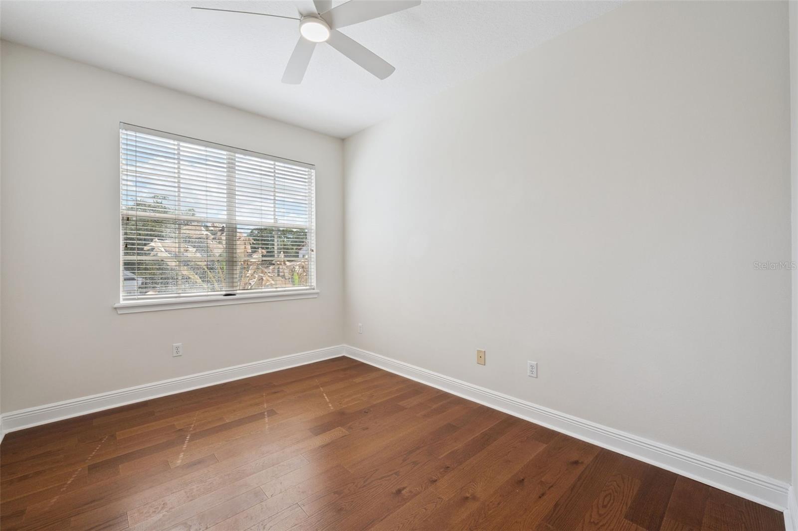 Image 15 of 34 For 3400 Golfview Boulevard A