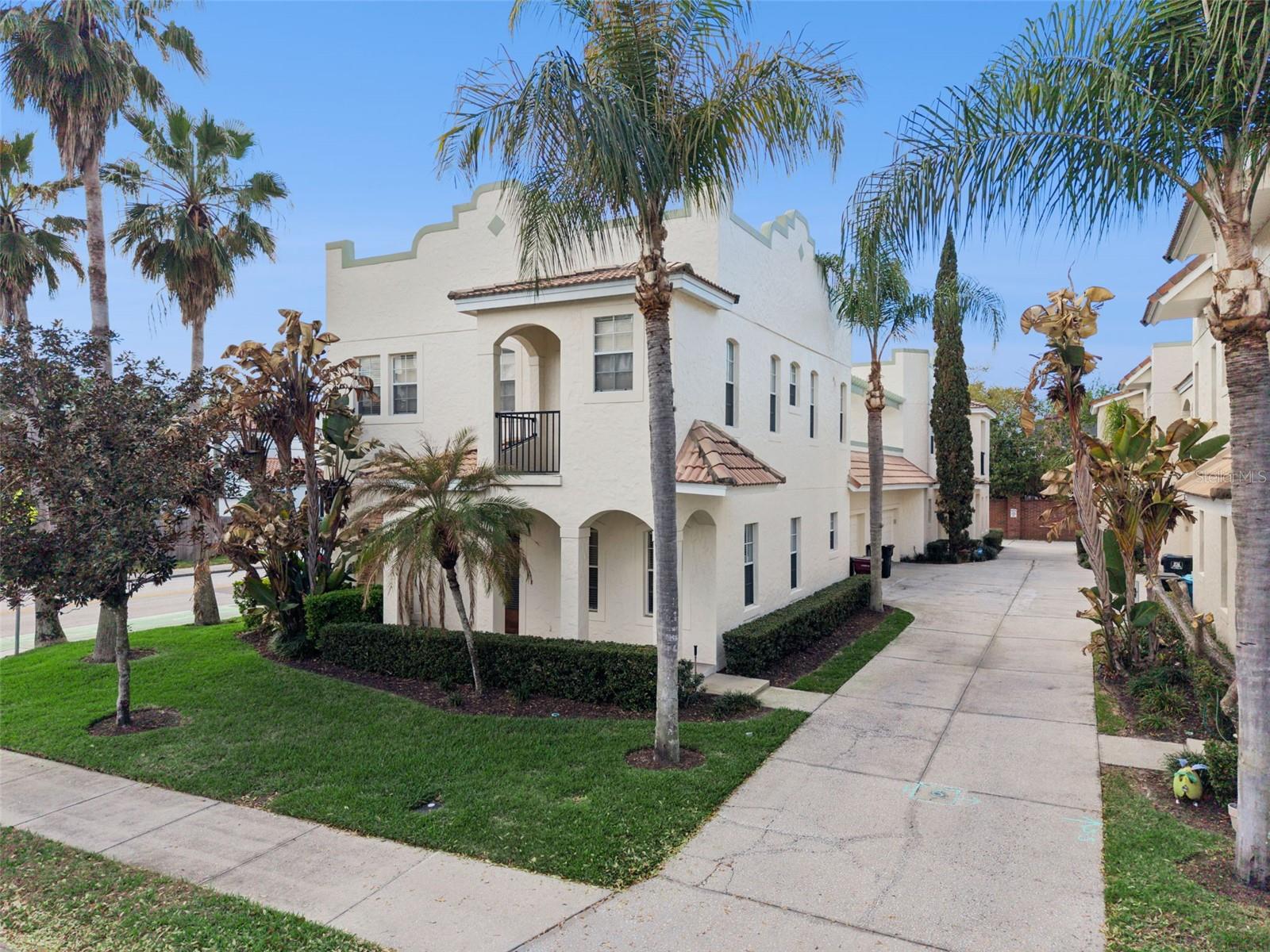 Image 3 of 34 For 3400 Golfview Boulevard A