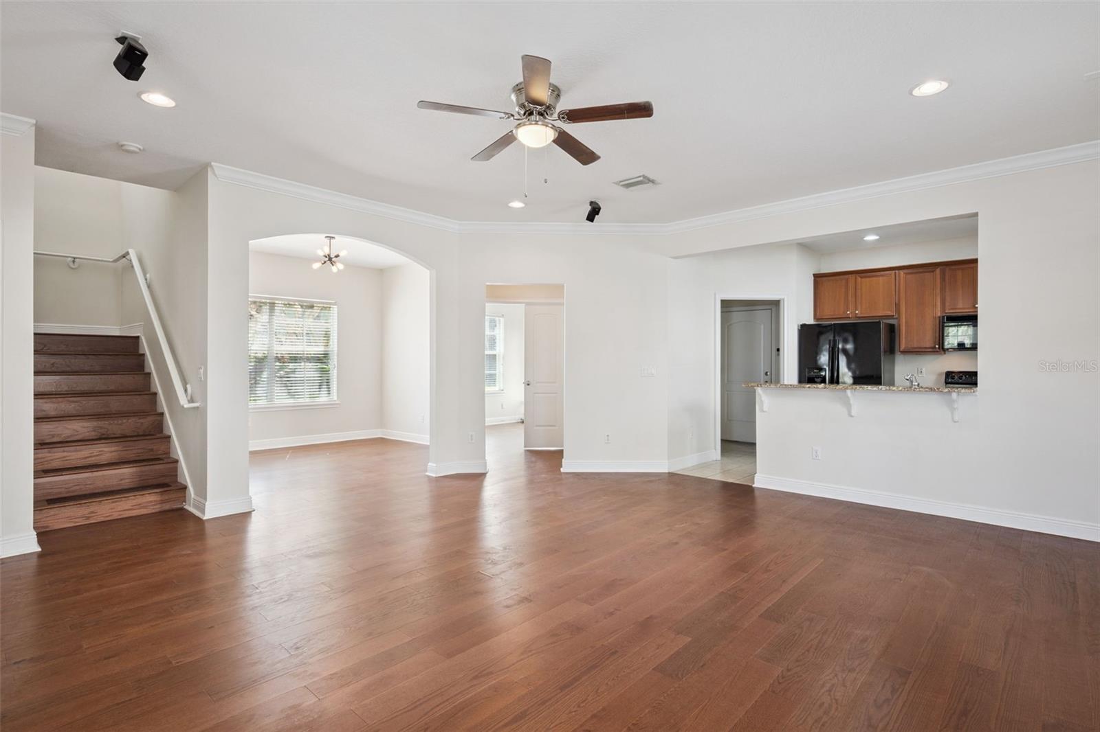 Image 5 of 34 For 3400 Golfview Boulevard A