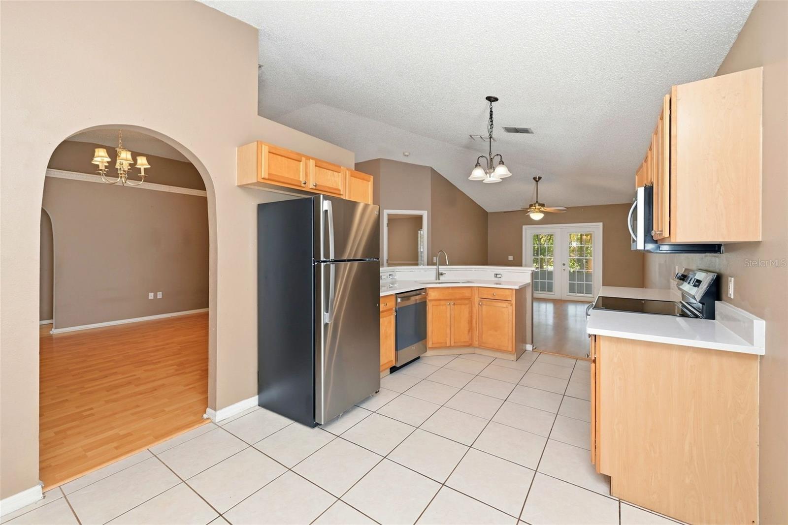 Image 16 of 37 For 319 Pleasant Gardens Drive