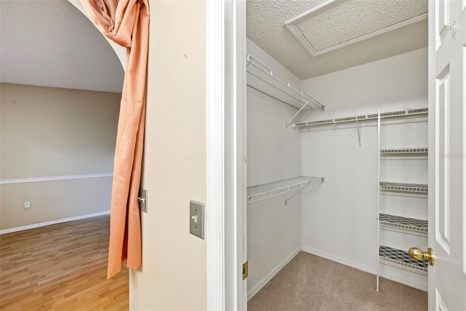 Image 26 of 37 For 319 Pleasant Gardens Drive