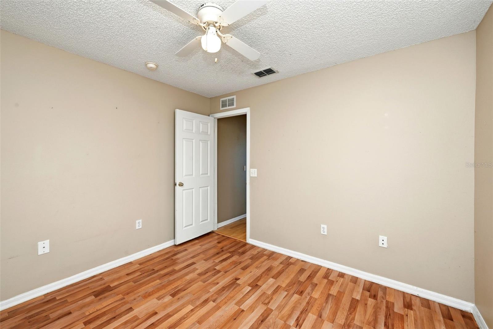 Image 31 of 37 For 319 Pleasant Gardens Drive