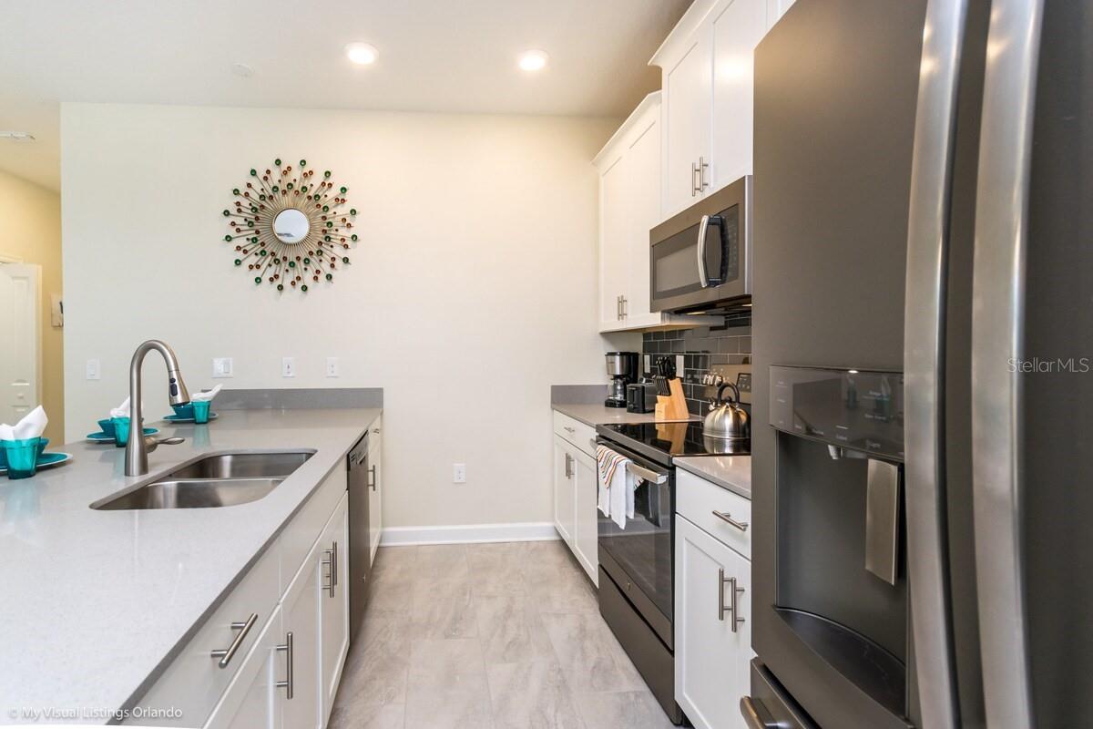 Image 5 of 45 For 9007 Stinger Drive