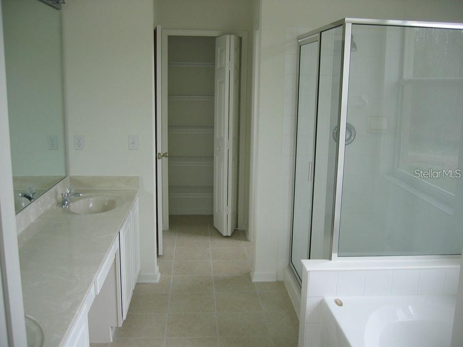 Image 4 of 9 For 8408 Abbotsbury Drive