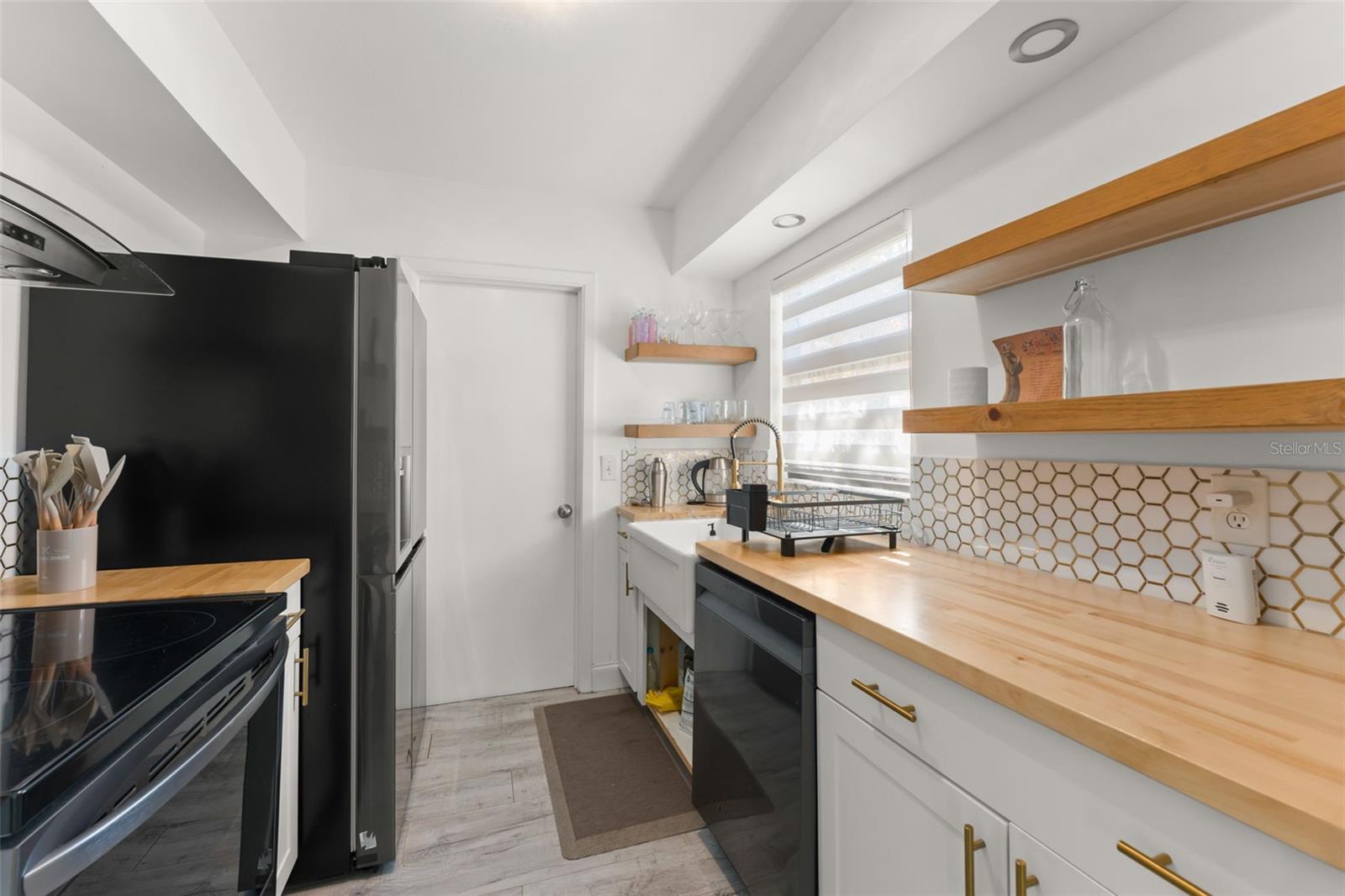 Image 6 of 24 For 3205 Joyann Street