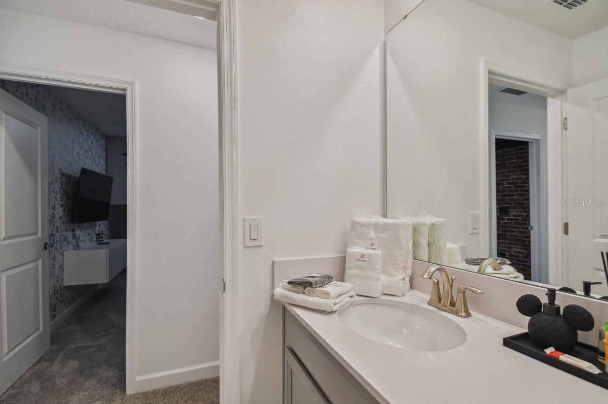 Image 16 of 45 For 2943 Penelope Loop