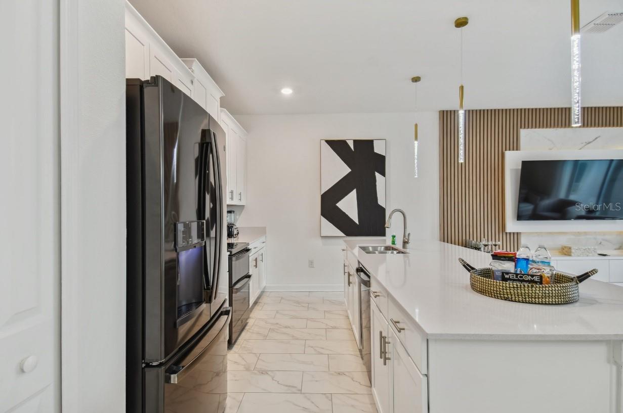 Image 22 of 45 For 2943 Penelope Loop