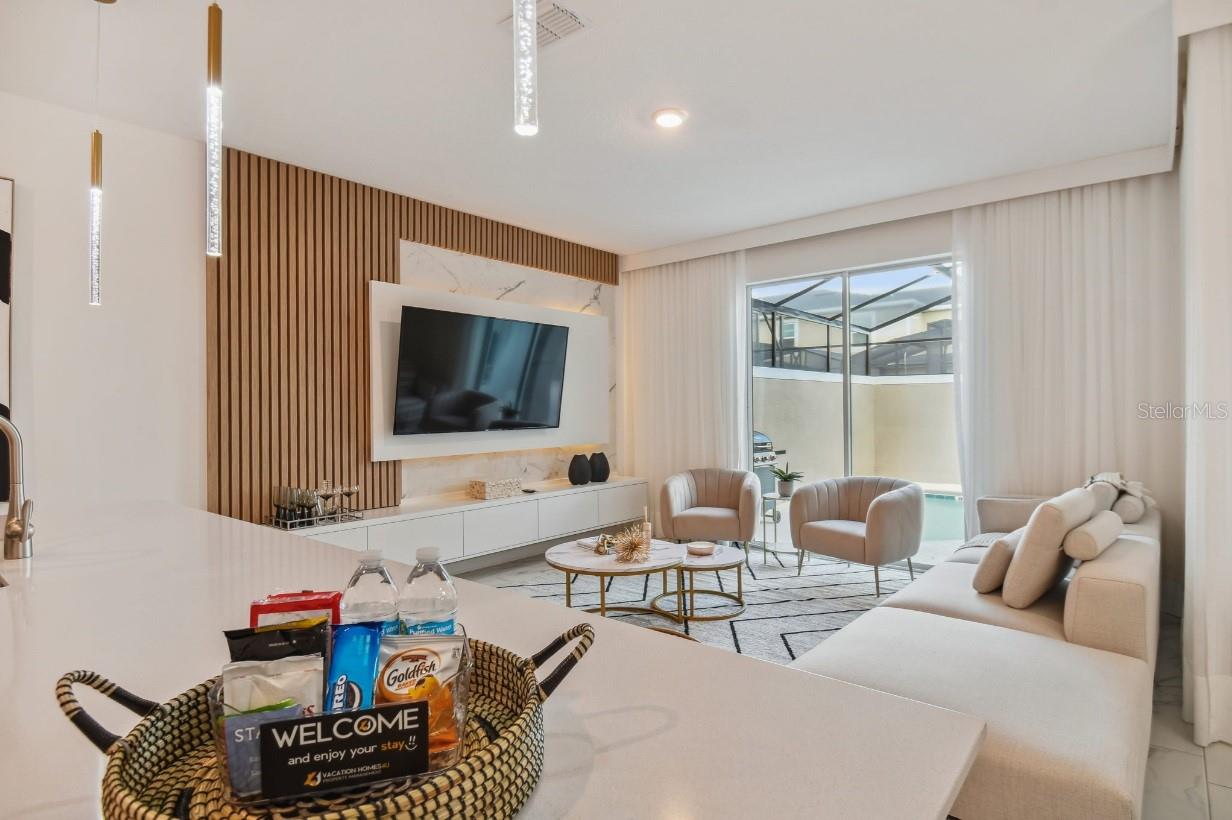 Image 24 of 45 For 2943 Penelope Loop