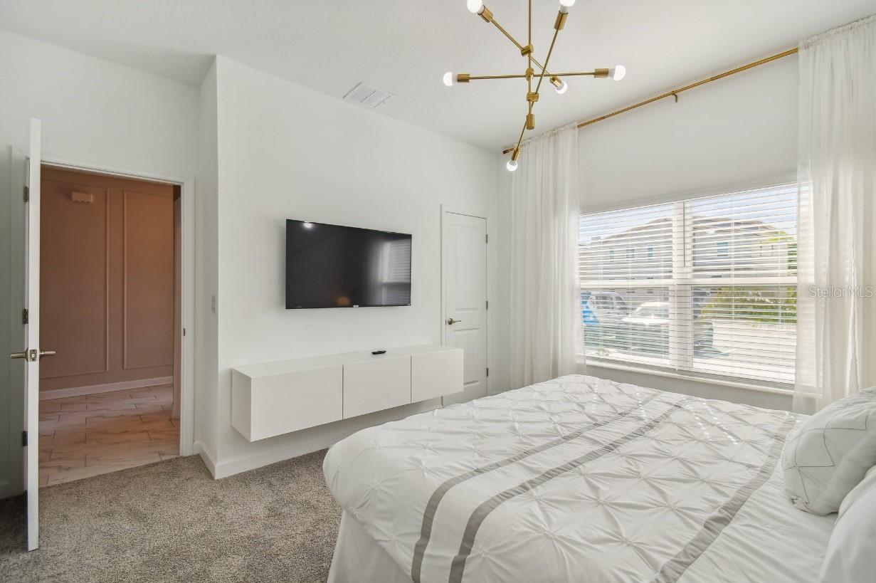 Image 39 of 45 For 2943 Penelope Loop