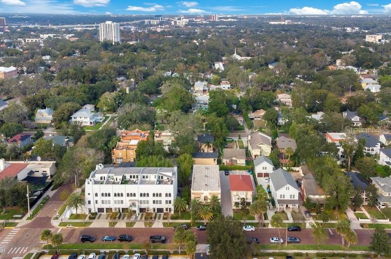 Image 7 of 9 For 613 Ridgewood Street 8