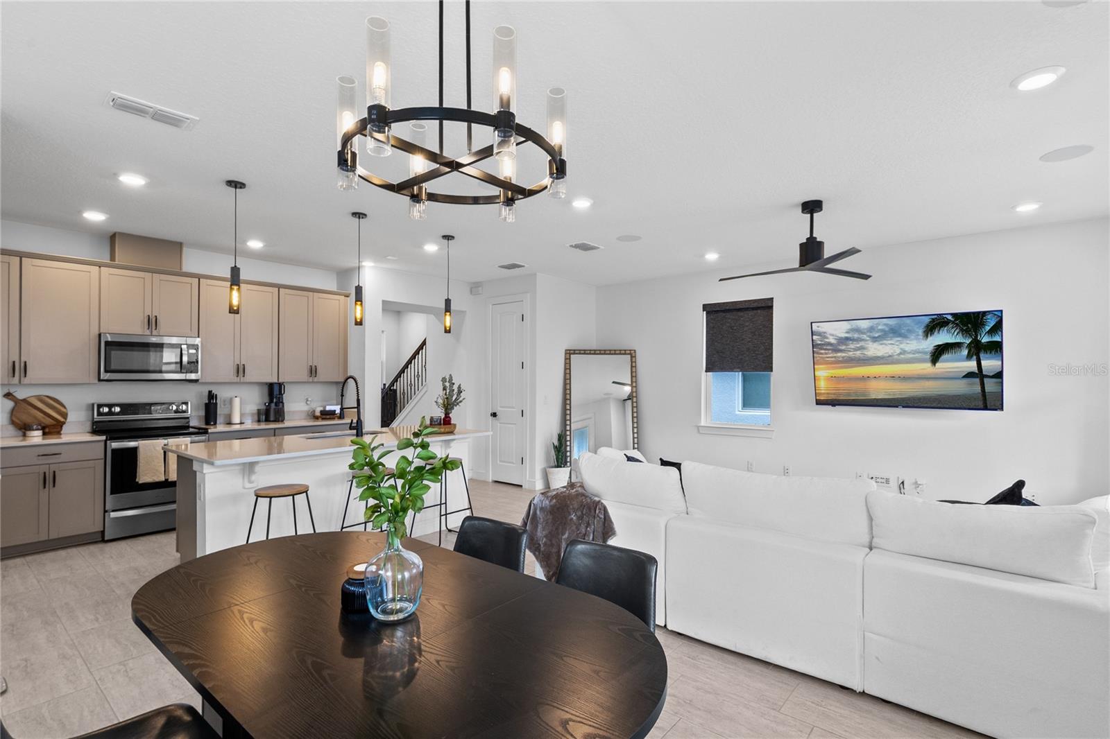 Listing photo id 8 for 14317 Lanikai Beach Drive