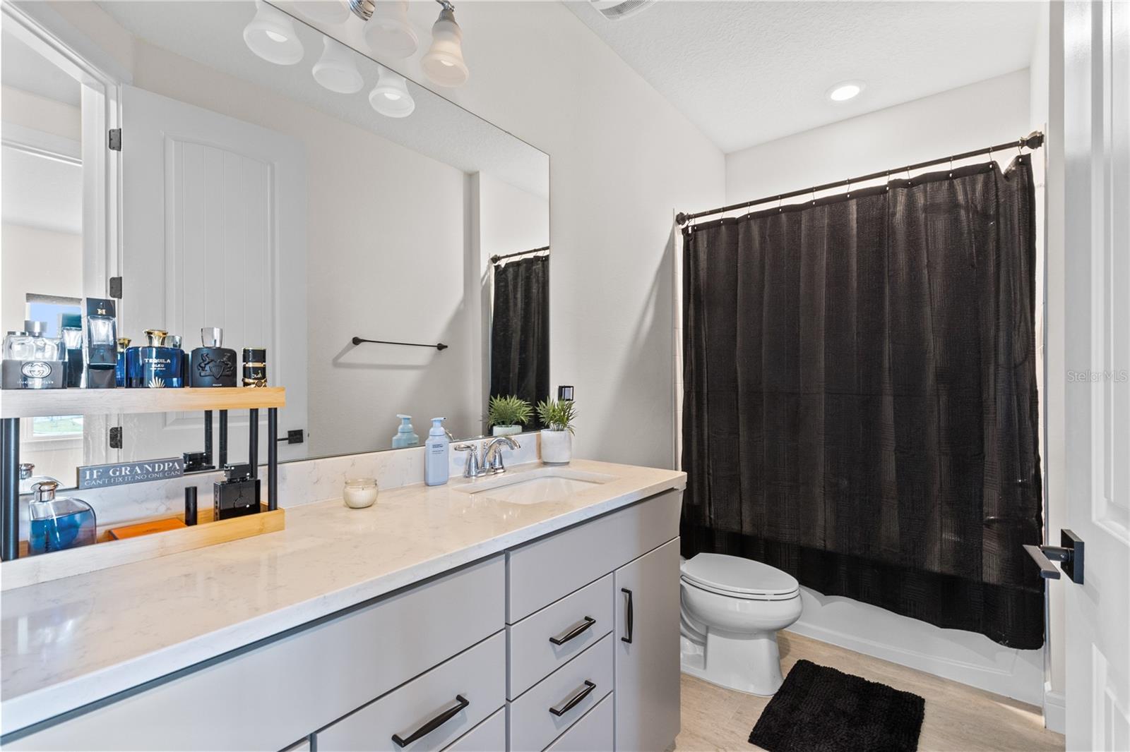 Listing photo id 18 for 14317 Lanikai Beach Drive