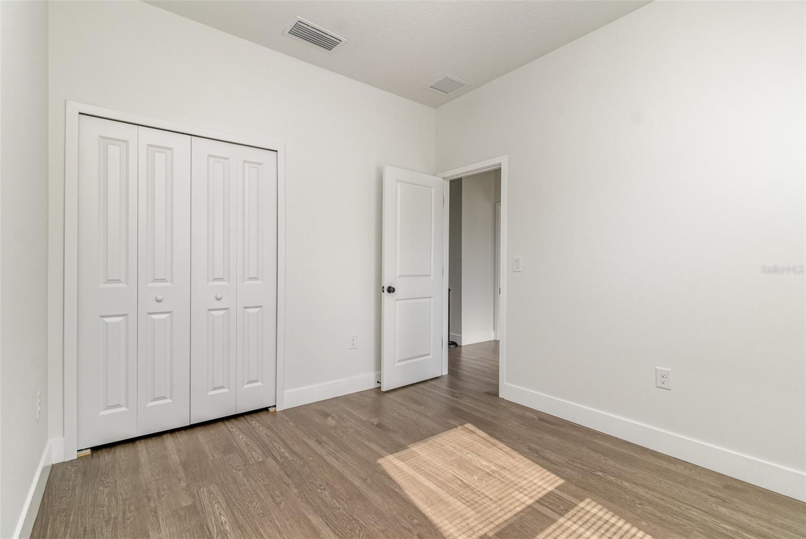 Image 17 of 26 For 1213 Waterford Street Se