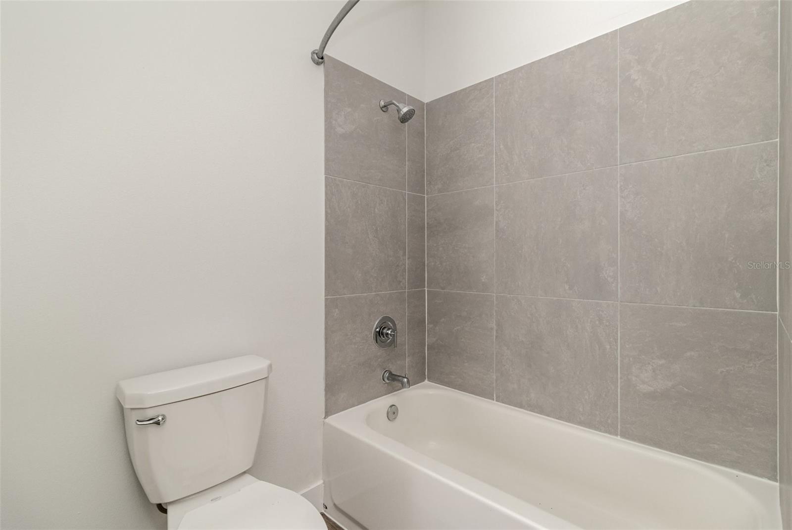 Image 23 of 26 For 1213 Waterford Street Se