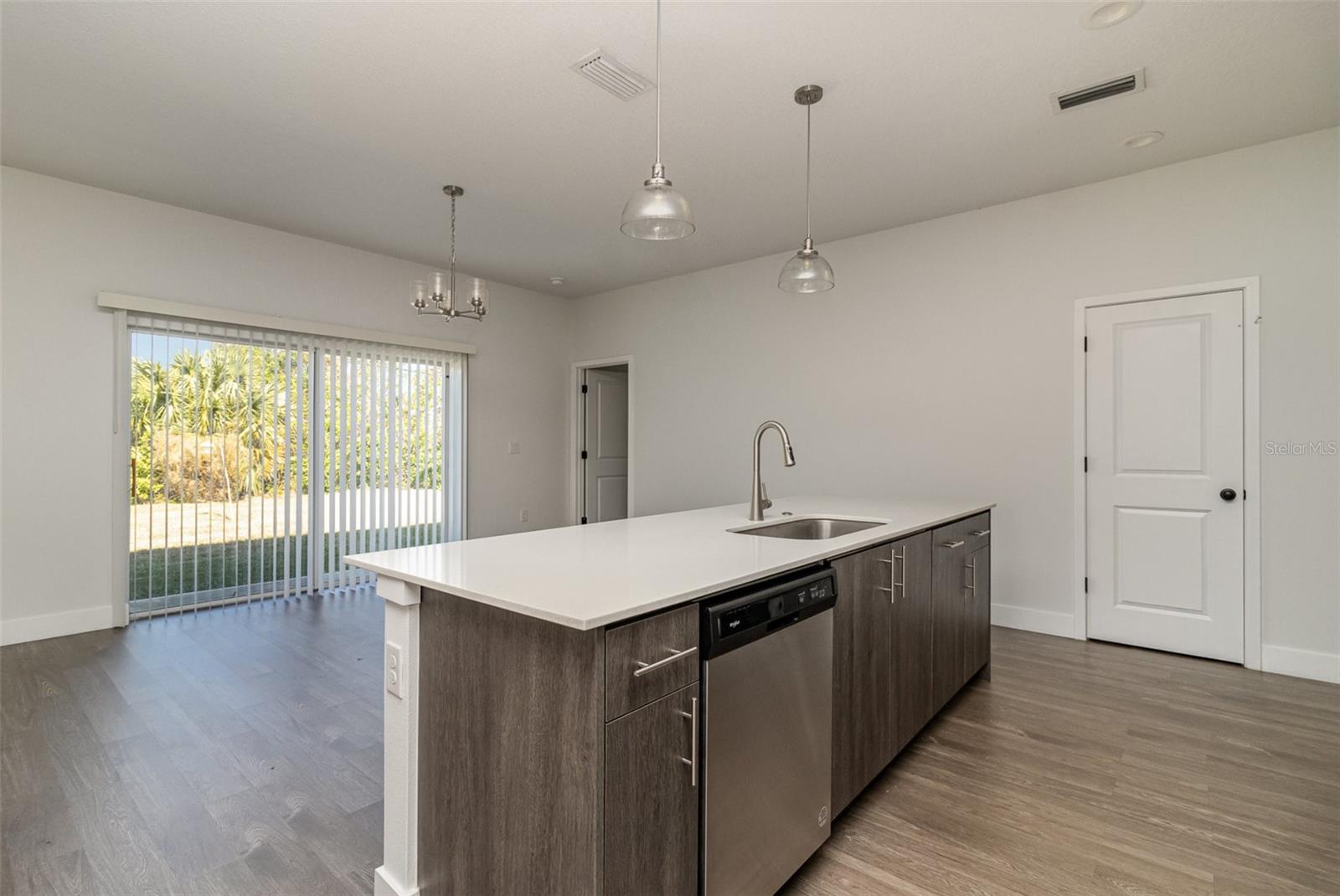 Image 9 of 26 For 1213 Waterford Street Se