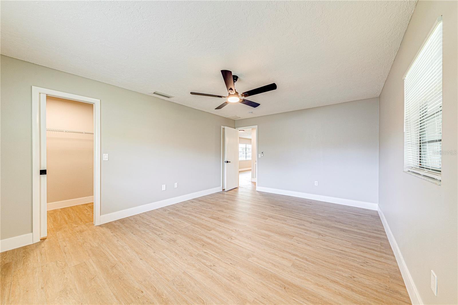 Image 27 of 57 For 4265 Arlington Street